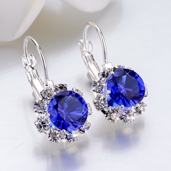 GlitzBlitz Jewelry - 2/$20! Silver Blue Crystal Gem Lever Back Earrings